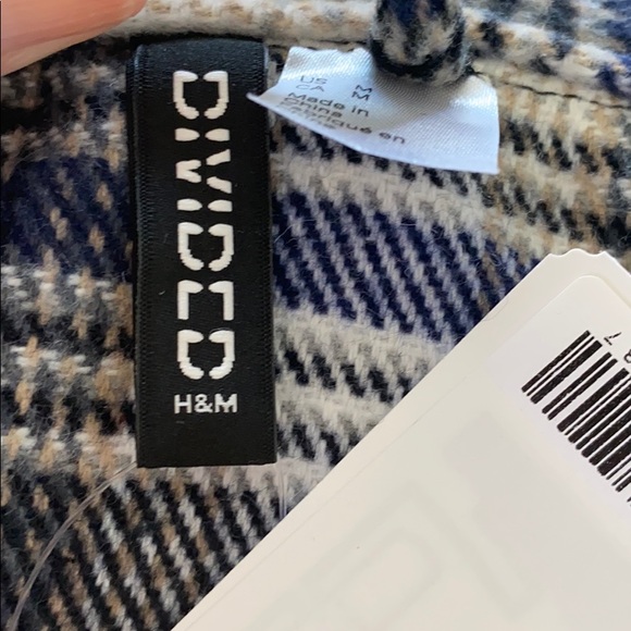 H&M Shacket Bloggers Favorite - Picture 4 of 4